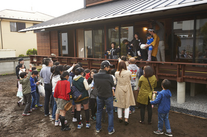 齊藤邸　餅まきのサムネール画像